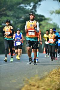 BIB: 42804
                            <button type="button" onclick="openModal(10143250)" class="btn btn-primary btn-sm float-right btn-popup" data-toggle="modal" data-target=".modal-high-quality">
                        <i class="fas fa-shopping-cart"></i> Add to Cart
                    </button>
                                            <button type="button" onclick="isThisMe(10143250, true)" class="btn btn-success btn-sm float-right btn-popup btn-isme hidden" data-toggle="tooltip" data-placement="bottom" title="นี่คือรูปของคุณใช่ไหม คลิกที่นี่เพื่อเอาเข้าอัลบั้ม">
                        <i class="fas fa-plus"></i> Add to album
                    </button>
                    <button type="button" onclick="isThisMe(10143250, false)" class="btn btn-warning btn-sm float-right btn-popup btn-isnotme hidden">
                        <i class="fas fa-ban"></i> Remove from album
                    </button>